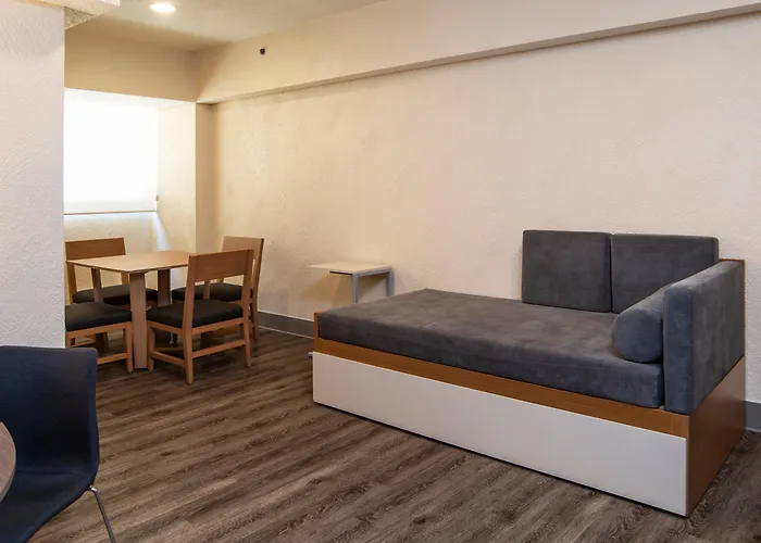 Hotel Coyoacan 4*